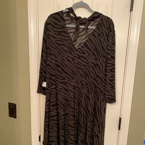 ELOQUII elements dress in a size 24